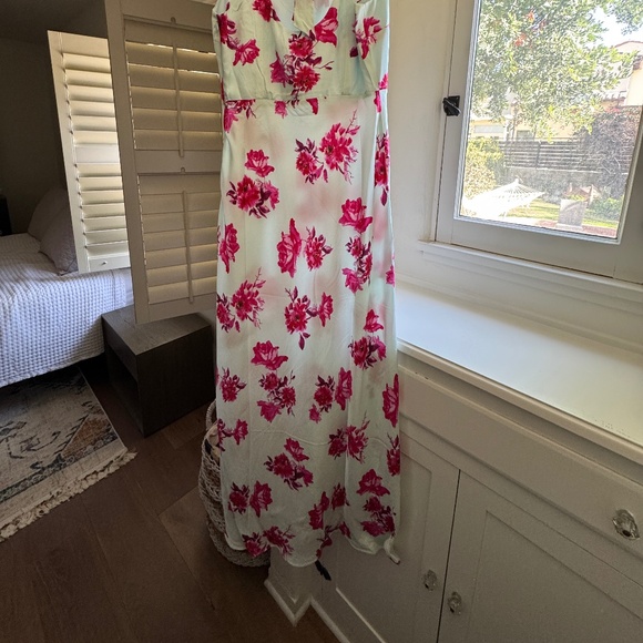 Favorite Daughter Floral Dress z 6 - Picture 4 of 8